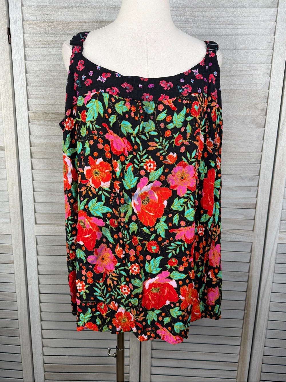 LANE BRYANT Black Floral Rayon Tank Top Women's Plus-24